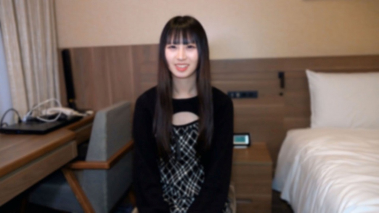 FC2PPV 4838166 A Clean-Cut, Black-Haired Beauty! Her Sparkling Eyes And Upward Gaze Are So Cute As She Gives A Blowjob! Bangs Cut Straight Across! Even Though She’s So Cute, She’s A Little Perverted And Swallows Creampies. Bonus Hd Video